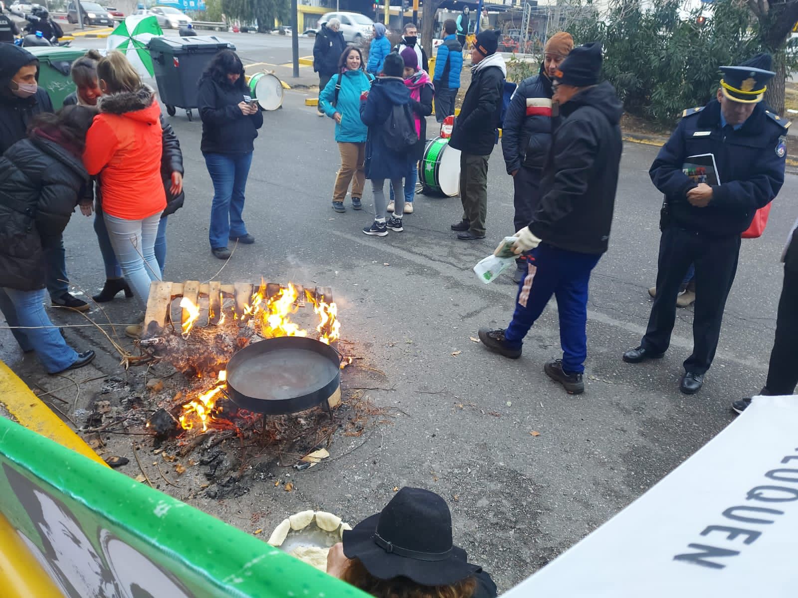 Los trabajadores de Turismo agrupados en ATE hoy se manifestaron y mañana continuarán de paro. (Prensa ATE).-