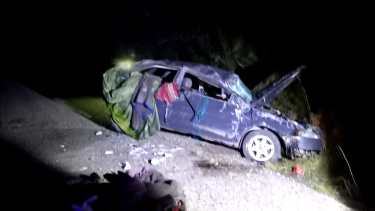 Volcó tras esquivar a dos jabalíes cerca de Villa La Angostura: Foto Gentileza