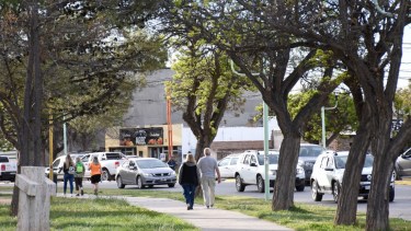 Aseguran que el  el circuito de la ciclovía se puede usar tanto para caminar como para andar en bicicleta. Foto: Flor Salto.