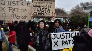 Con una desgarradora marcha pidieron justicia por el femicidio de Patricia en Catriel