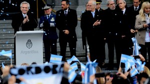 Día de la Bandera: Alberto Fernández encabezó la promesa de lealtad de 2000 estudiantes de 4° grado