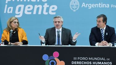 El presidente Alberto Fernández dijo hoy que son millones los argentinos que no están ''dispuestos a dar un paso atrás'' en materia de derechos humanos. Foto Télam. 