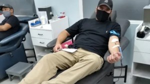 Viaja por primera vez por la Patagonia con una campaña solidaria: se accidentó y pide ayuda