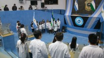 Imagen de En Viedma la promesa de lealtad a la bandera se realizó en el recinto de la Legislatura
