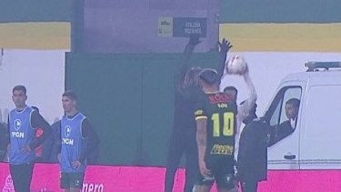 El cruce entre Beccacece y Gallardo en Defensa-River siguió en los vestuarios