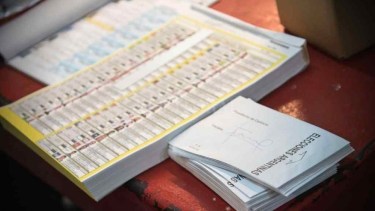 Según la encuesta, siete de cada diez argentinos prefieren la boleta única de papel.