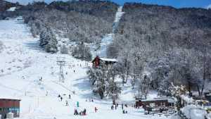 Cerro Perito Moreno abre mañana: cuánto cuesta  ir a esquiar a El Bolsón