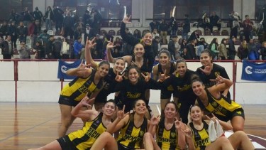 El festejo de Pacífico en Comodoro Rivadavía. Foto: Patagonia Resultados 