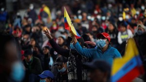 Indígenas y Gobierno logran un acuerdo en Ecuador que pone fin al paro y los cortes de ruta