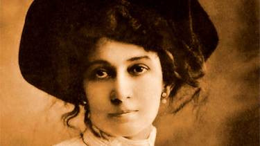 Lola Mora destacada escultora de América Latina y autora del conjunto escultórico Fuente de las Nereidas. Archivo.