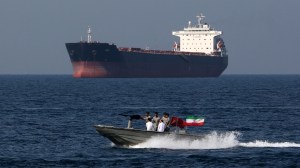 Irán amenaza con bloquear rutas en el mar Rojo si persiste el cierre de Estados Unidos en sus puertos