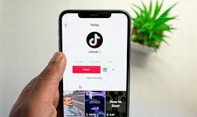¿Qué es lo que hace que nos enganchemos a&nbsp;TikTok?
