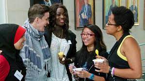 El valor del español para los inmigrantes: un elemento clave de integración&nbsp;laboral