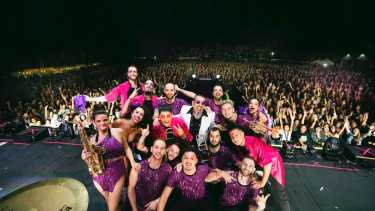 En 2021, luego del lanzamiento del disco El Tiempo y La Serenata, la Orquesta viajó por el país compartiendo escenario con reconocidas figuras como Julieta Venegas y Los Palmeras y grabando colaboraciones junto a Artistas como Abel Pintos y Karina. 