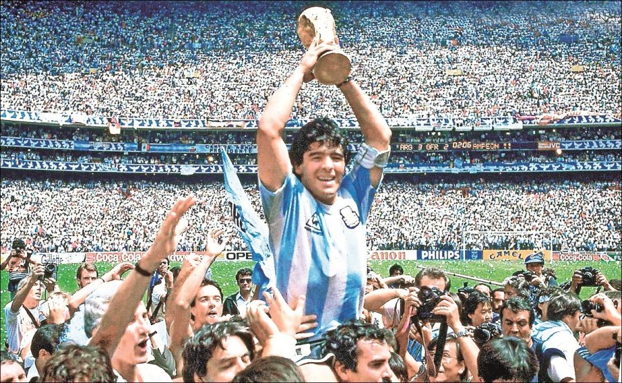 A pesar de la marca personal, Maradona tuvo un partido impecable, que permitió traer la copa a casa.-