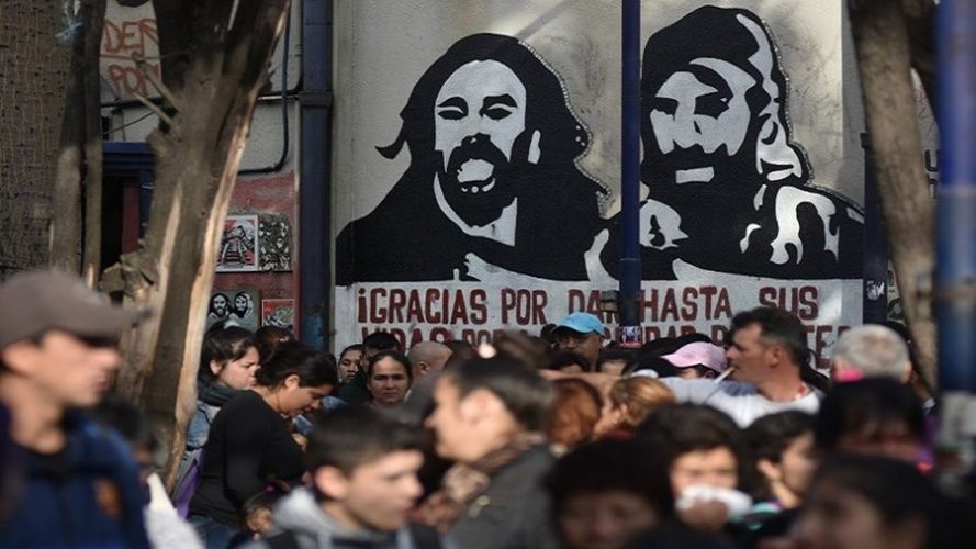 A 20 años de los asesinatos, se recuerda a los militantes sociales Maximiliano Kosteki y Darío Santillán.