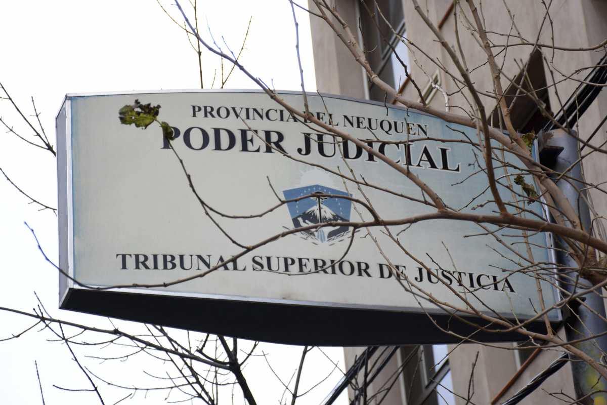 El TSJ de Neuquén informó que ha capacitado al 71% de la magistratura y el funcionariado. Foto Matías Subat.