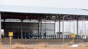 La planta de Enarsa Patagonia en Neuquén, una asociación entre Enarsa y CALF, nunca funcionó. Foto: Matías Subat.