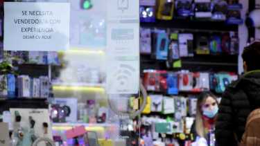 ¿Se es joven sin experiencia? ¿hay que tener el secundario? ¿cómo aprendo si no puedo empezar? son algunos interrogantes. (Matías Subat)