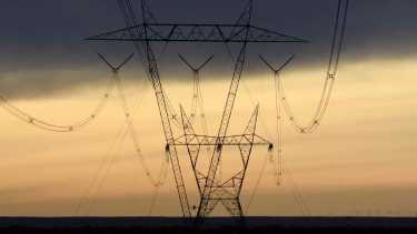 El precio promedio que paga la demanda alcanzó a cubrir el 28,2% de los costos de generación en julio. (Foto: Matías Subat)