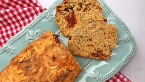 Recetón: pan caprese con el toque saludable