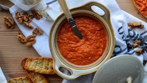 Salsa de pimientos asados y nueces