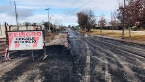 Avanza la repavimentación de la calle 9 de Julio en Huergo