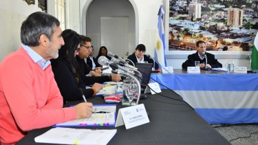 Piden informes por pago con una cuenta municipal de gastos del intendente Orazi