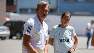 El entrenador de Las Leonas y el desafío de ganar una medalla en el Mundial