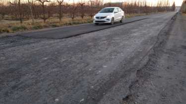 Se completó una nueva etapa de la repavimentación de la calle rural 8 de Regina. (Foto Pablo Accinelli)