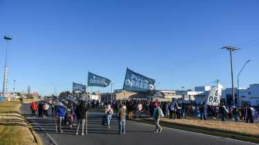 El Frente Piquetero Provincial protestó en rutas del Alto Valle durante mayo y junio. Los reclamos fueron para el gobierno provincial. (Foto: Juan Thomes)