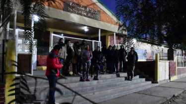 Los padres de la Escuela 357 realizaron la semana pasada un reclamo frente a los hechos de inseguridad. (foto: gentileza)