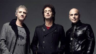 Soda Stereo anuncia su regreso en 2007, tras diez años de separación.  