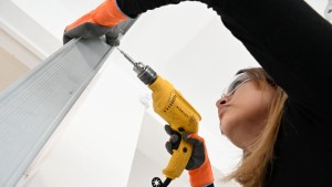 Mujeres de Cipolletti rompen estereotipos de género y se capacitan en trabajos masculinizados