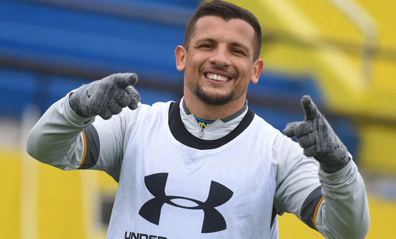 Vecchio espera aprovechar su oportunidad en Racing - Diario Río Negro