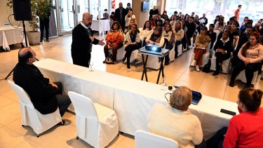 El presidente del Ipross, Alejandro Marenco estuvo a cargo de la presentación. Foto: Marcelo Ochoa