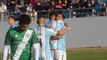 Sol de Mayo logró un triunfo vital para seguir prendido en la tabla de arriba. 

Foto: Pablo Leguizamon