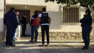 Matan de una puñalada a un joven en Bahía Blanca y detienen a un sospechoso