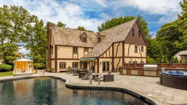 Los 50 años de «El Padrino»: se alquila la famosa mansión y el precio por noche no se puede creer