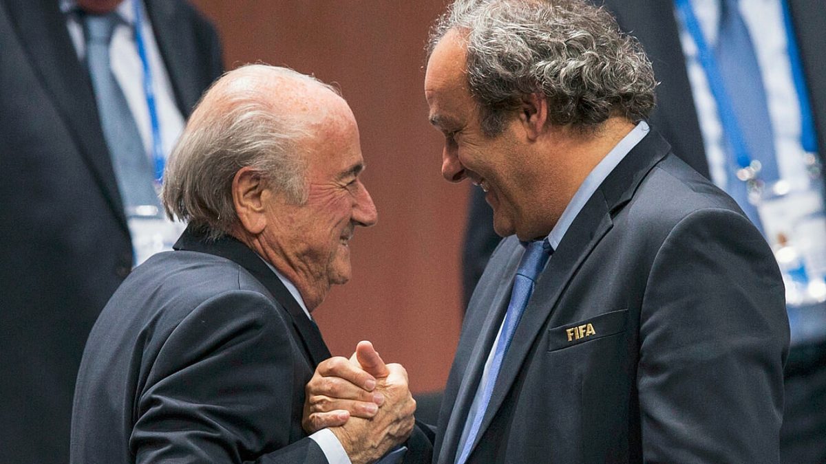 Blatter y Platini fueron absueltos.