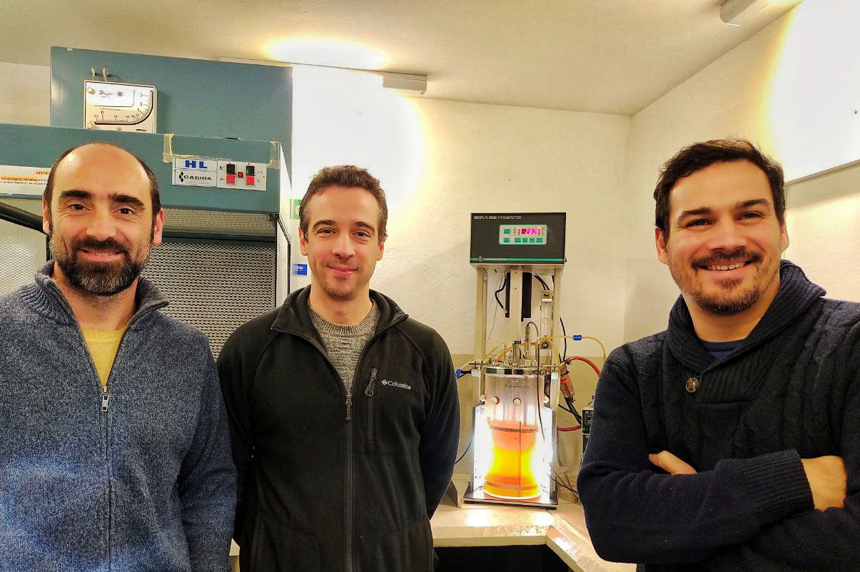 Diego Libkind, Martin Moliné e Ignacio Bolgnino, tres de los investigadores del Ipatec. Foto: gentileza