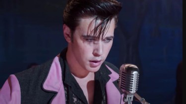 Austin Butler fue muy elogiado por su enérgica actuación en“Elvis”, película que está actualmente en las carteleras de cine.