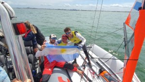 Doble título para Argentina en el Mundial juvenil de vela