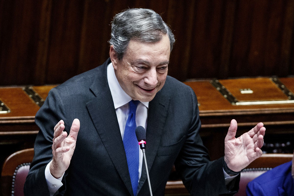 El primer ministro italiano Mario Draghi confirmó su renuncia irrevocable.  Foto: AP 