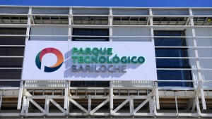 Invap toma deuda para construir su nuevo edificio en Bariloche