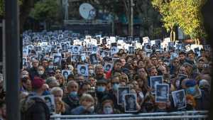 A 28 años del atentado a la AMIA: con un acto presencial renovaron el pedido de justicia