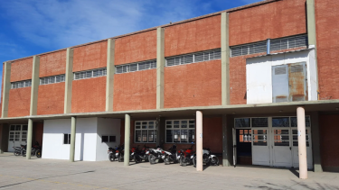 Alumnos del EPET N° 8 de Senillosa reclaman que no reciben computadoras. Foto (Captura)