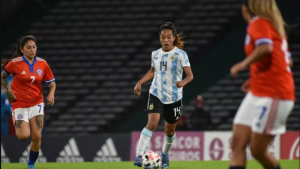 Con la barilochense Miriam Mayorga, Argentina debuta ante Brasil en la Copa América femenina