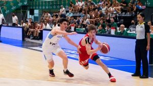 Con el neuquino Sinigoj, Argentina perdió con Canadá por el Mundial U17 de básquet