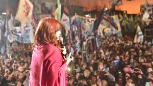 Un liderazgo cuestionado que niega la realidad